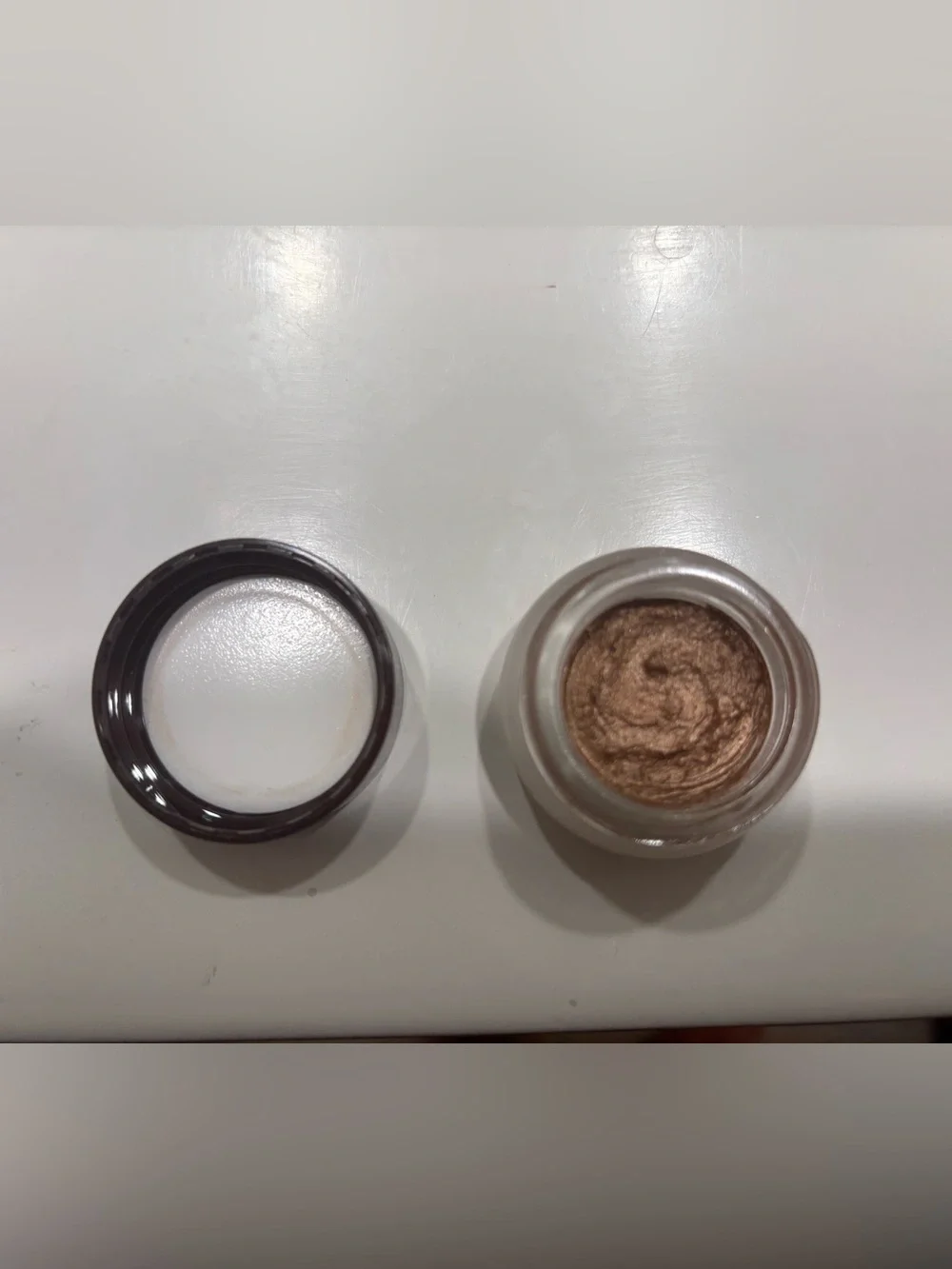 Charlotte Tilbury Eyes to Mesmerize Metallic  Cream Eyeshadow Bette (Amber Gold)